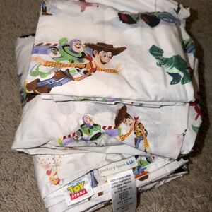 TWIN Pottery Barn Kids Toy Story Bedding with Woody and Buzz
